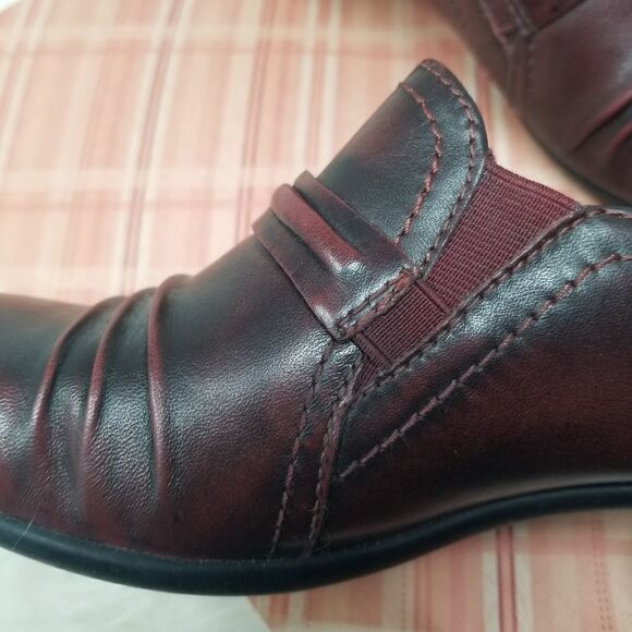 EARTH SHOES. Beautiful LEATHER. SIZE 8 - Picture 11 of 12